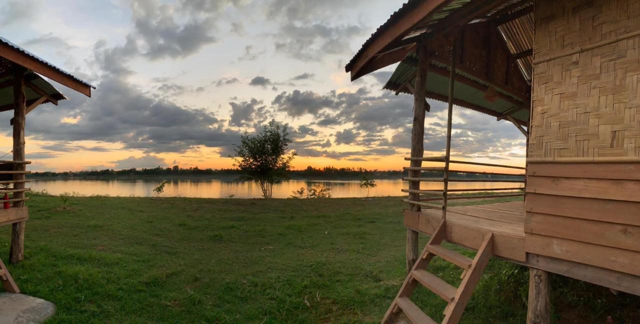 Vera Sunset Homestay Local Experience With Lao Family Muang Không Exterior foto